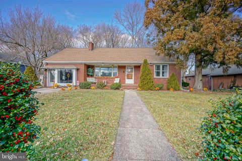 Photo of 617 Elm Avenue, WOODBURY HEIGHTS, NJ 08097 (MLS # NJGL2068142)