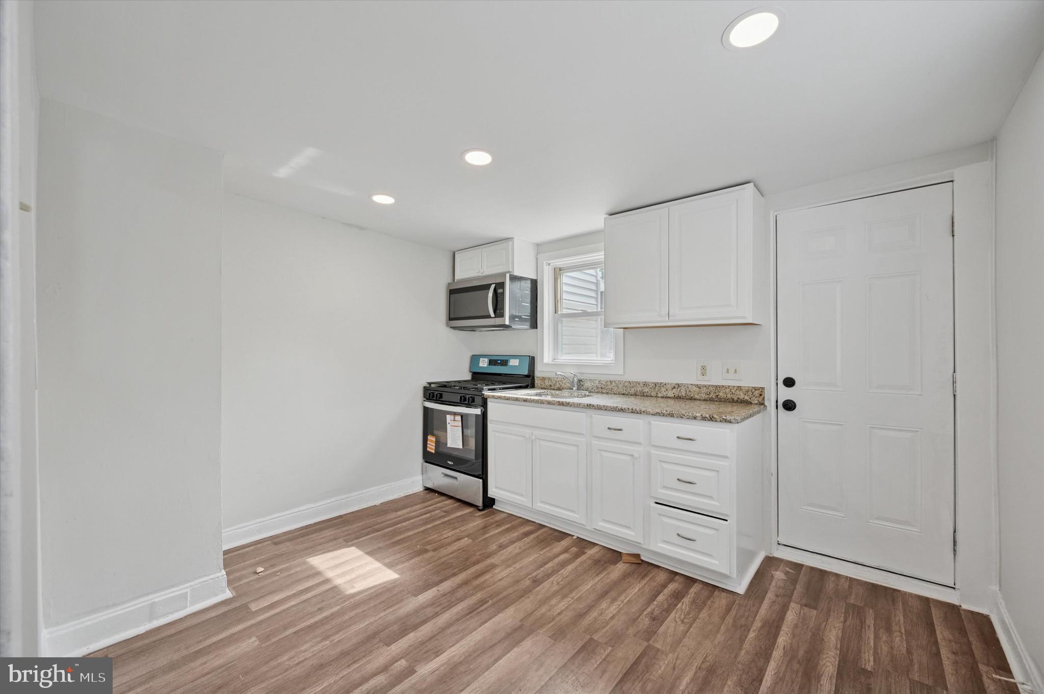 GERMANTOWN (EAST) - Residential