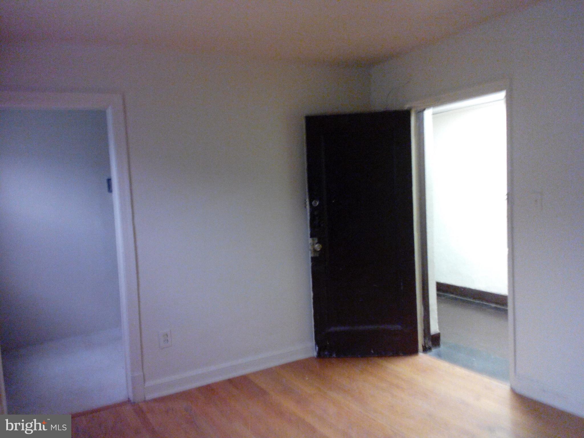 MOUNT PLEASANT - Commercial Sale