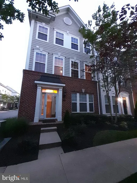 17 Steeplechase Drive, La Plata, MD MLS: MDCH2042424