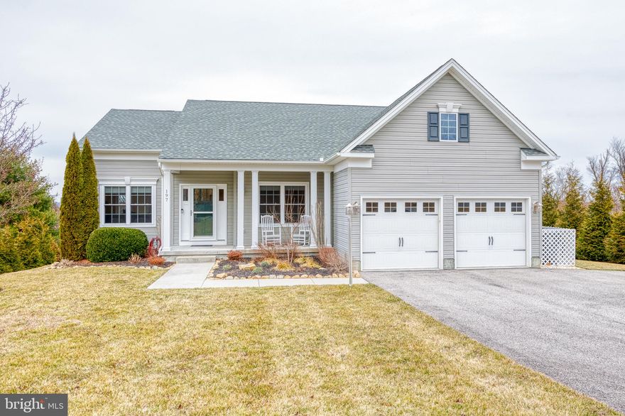 WELCOME HOME TO THIS BEAUTIFUL BARRY ANDREWS BUILT RANCHER ON ALMOST 1 ACRE OF LAND! OVER 2500 SQUARE FEET OF LIVABLE SPACE! COUNTRY LIVING AT ITS BEST! QUIET NEIGHBORHOOD WITH A GREAT HIKING TRAIL AND PLAYGROUND. 3 BEDROOMS AND 3 BATHROOMS. OPTIONAL 4TH BEDROOM IN FINISHED BASEMENT. UPDATED KITCHEN WITH GRANITE AND SS APPLIANCES. LAMINATE FLOORING ON MAIN LEVEL. LARGE PRIMARY BEDROOM WITH BATHROOM. THE UPDATED PRIMARY BATHROOM HAS A WALK IN SHOWER WITH DUAL SHOWER HEADS AND GRANITE COUNTERTOPS. HOME HAS 2 SCREENED IN PORCHES FOR LOVELY OUTDOOR LIVING. FINISHED LOWER LEVEL HAS REC ROOM AND OPTIONAL 4TH BEDROOM. HOME INCLUDES A WHOLE HOUSE GENERATOR, ENTIRE HOME HUMIDIFIER/DEHUMIDIFIER AND A SPEED FAN MOTOR FOR THE HVAC. PROPANE TANK OWNED.