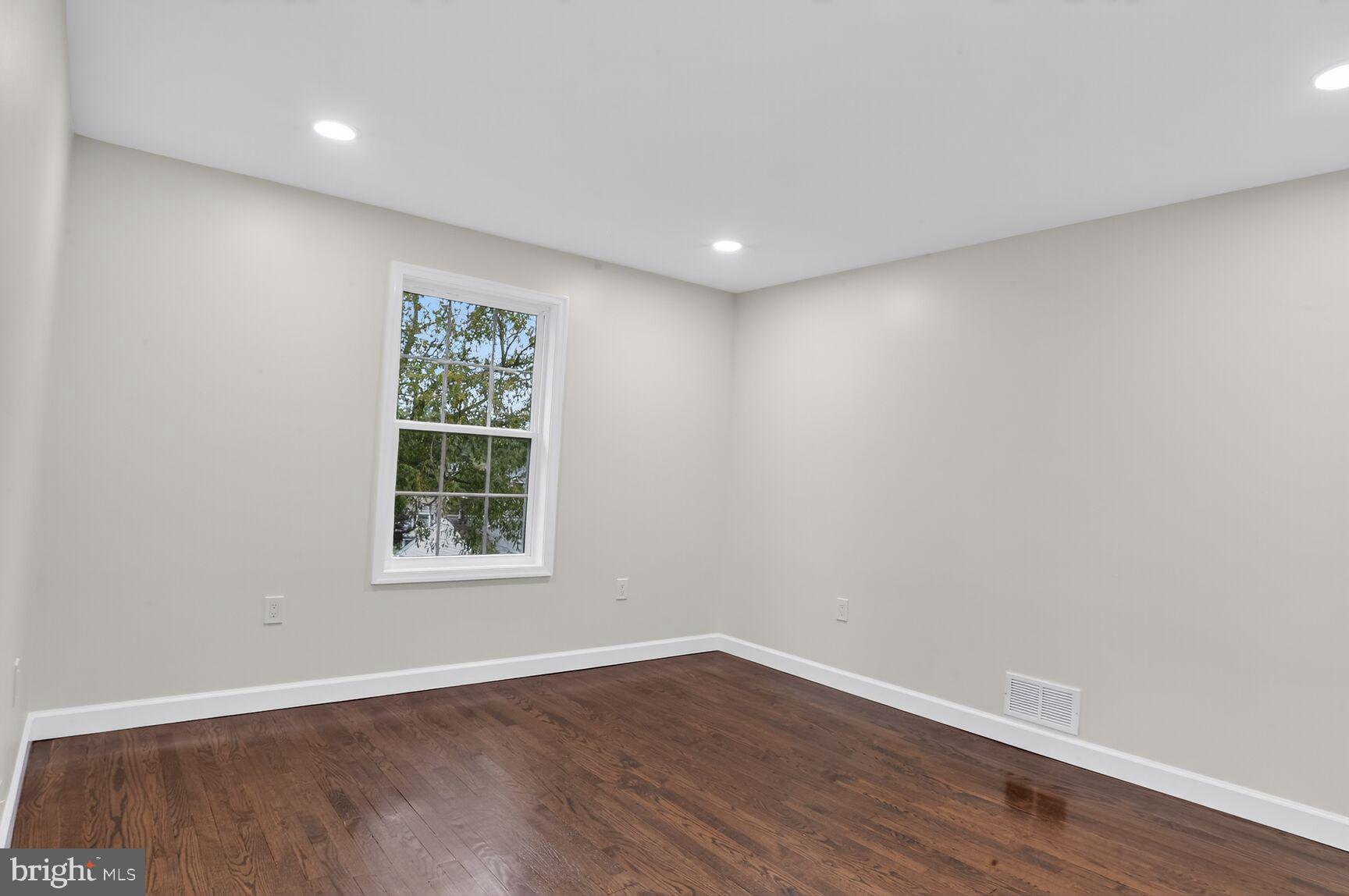 LINTHICUM HEIGHTS - Residential