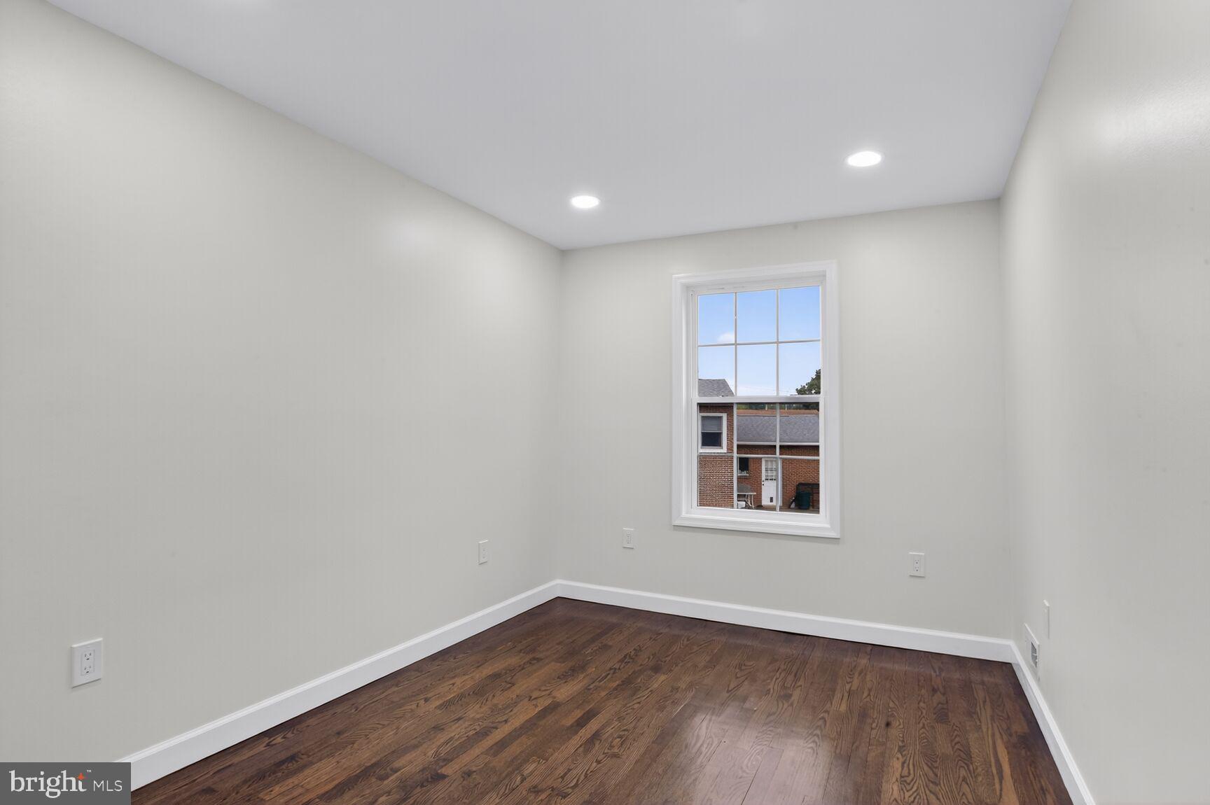 LINTHICUM HEIGHTS - Residential