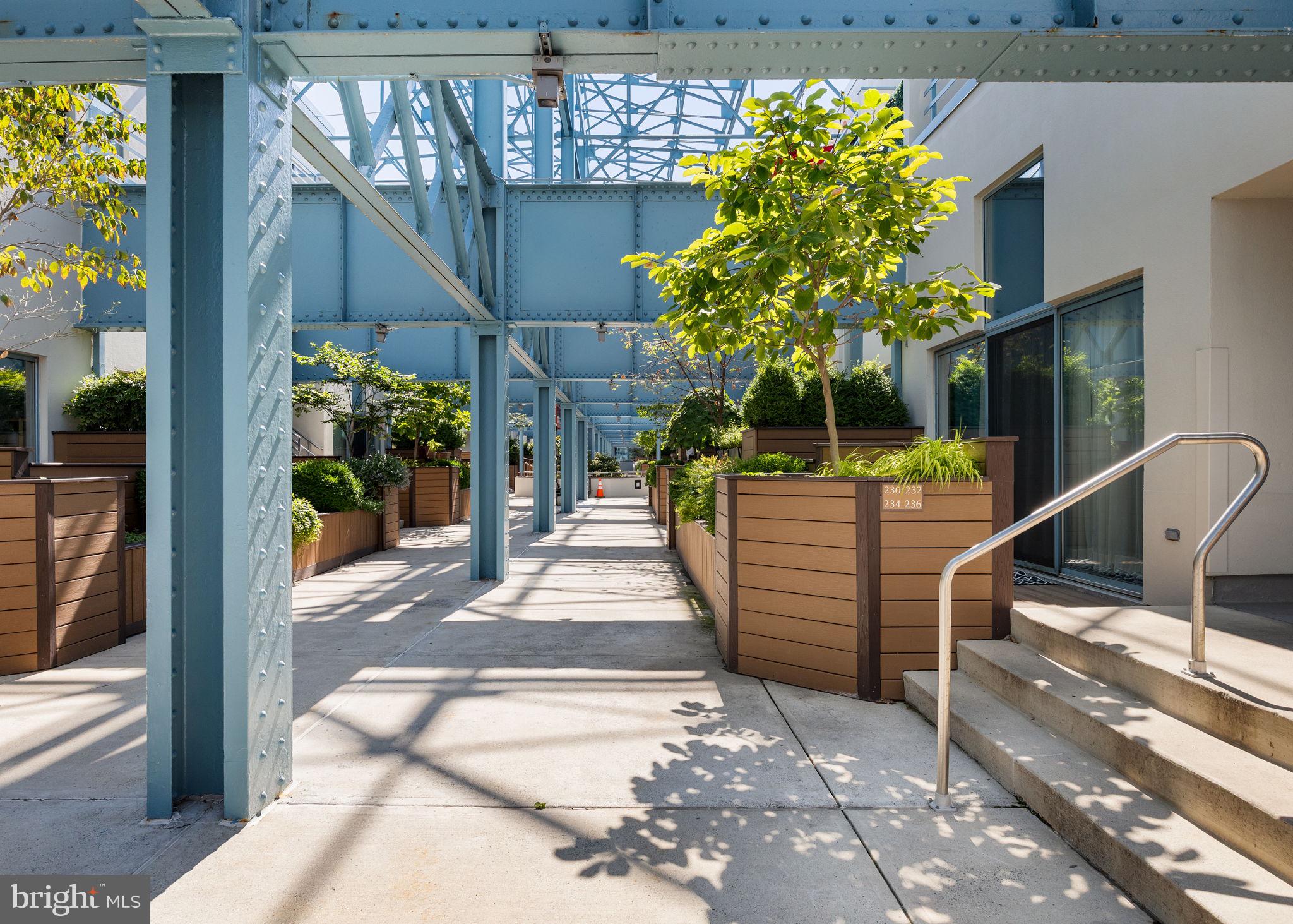 OLD CITY - Residential