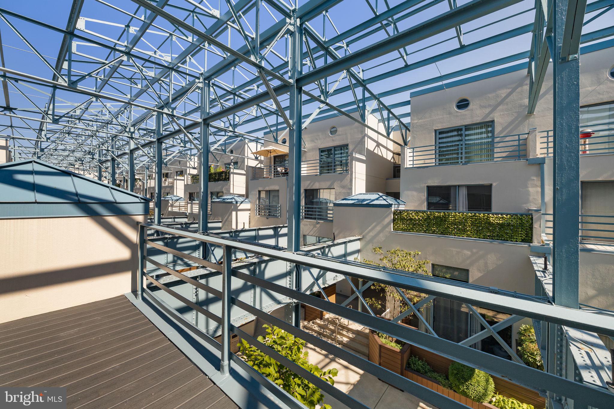 OLD CITY - Residential