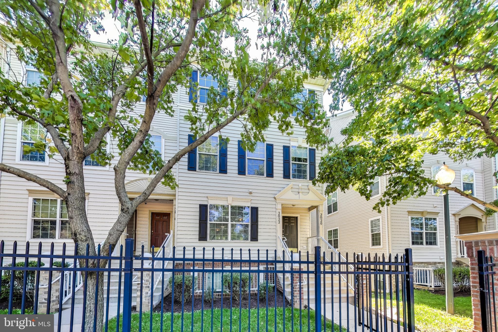 2022 UNIVERSITY BOULEVARD W 11
