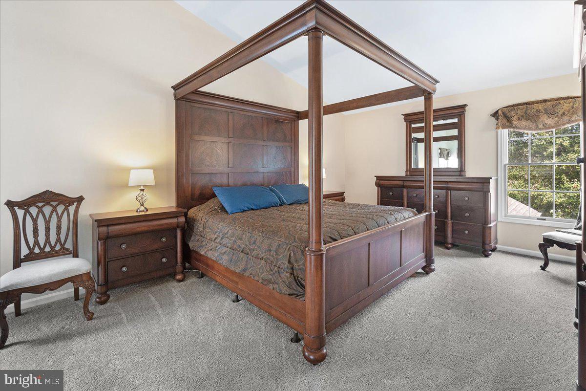 POTOMAC RIDGE - Residential