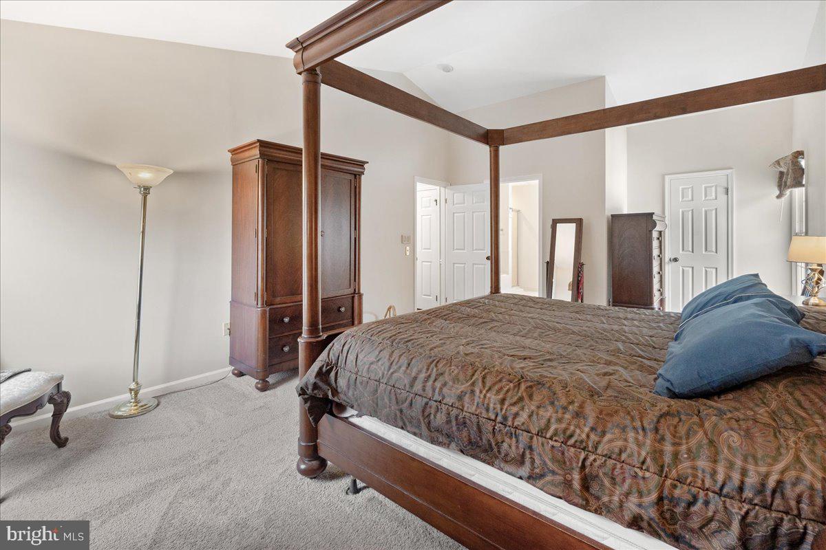 POTOMAC RIDGE - Residential