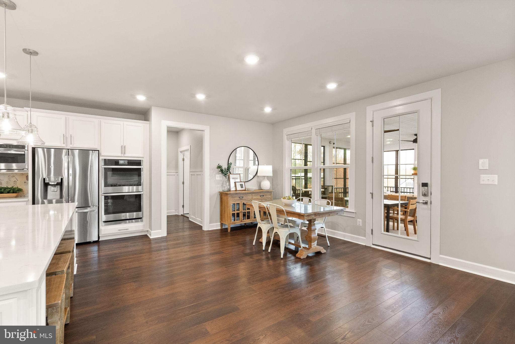 GREENS SOUTH AT WILLOWSF - Residential