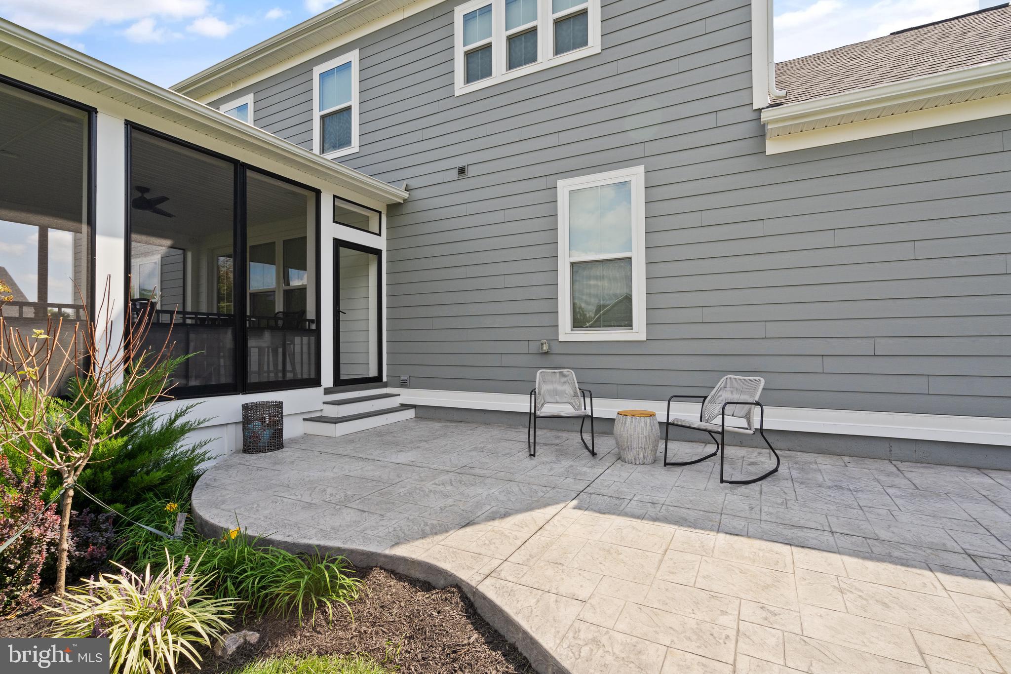 GREENS SOUTH AT WILLOWSF - Residential