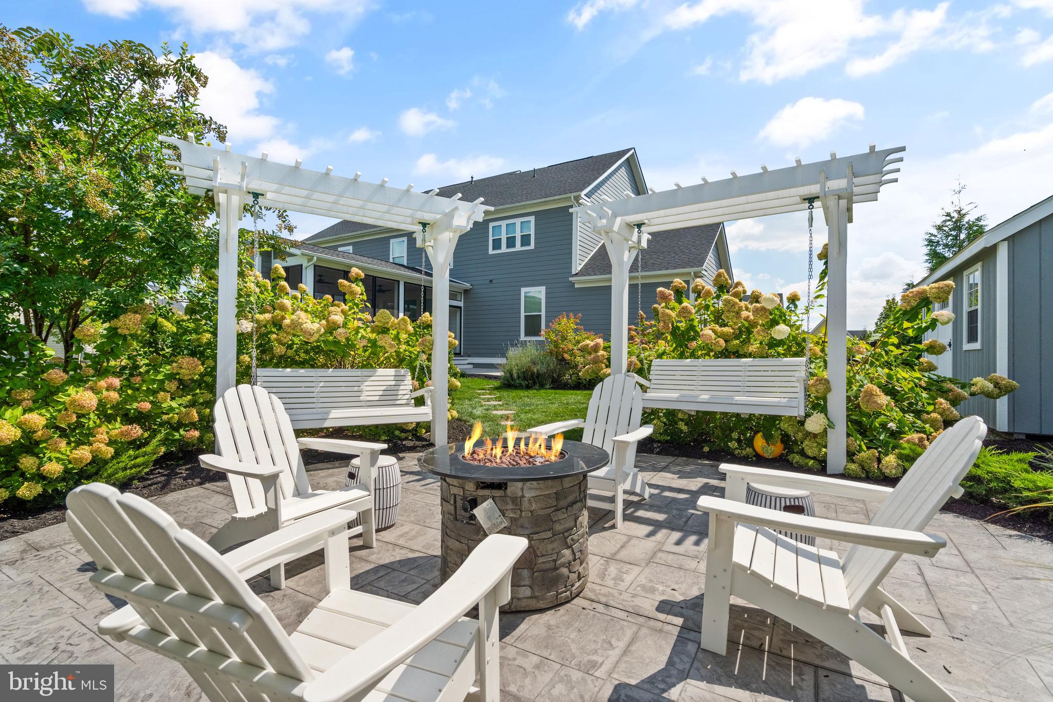 GREENS SOUTH AT WILLOWSF - Residential