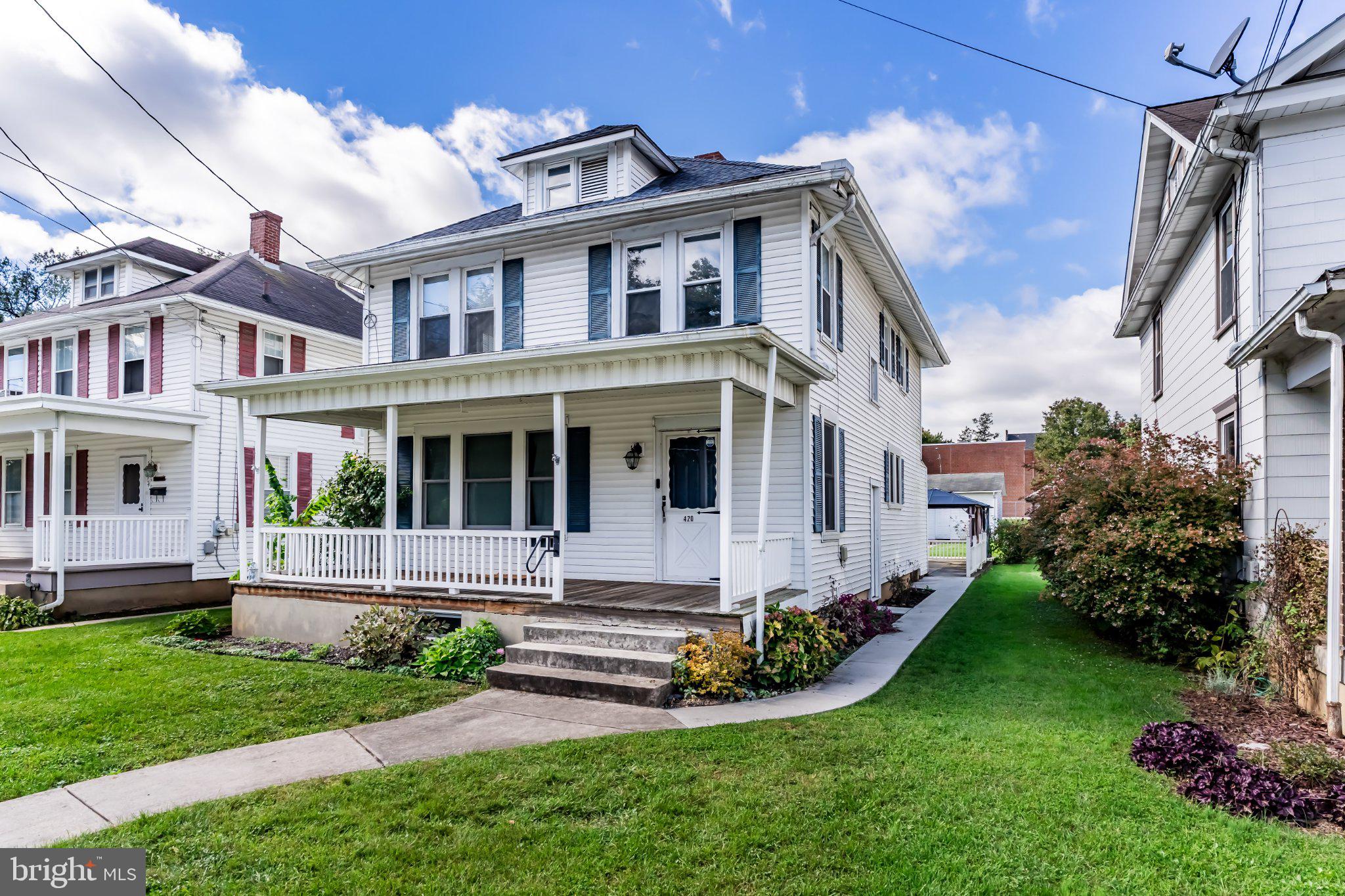 420 N COLLEGE STREET