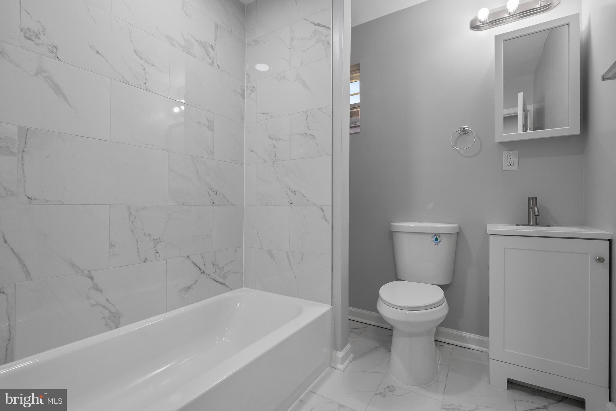 EVERGREEN LAWN - Residential