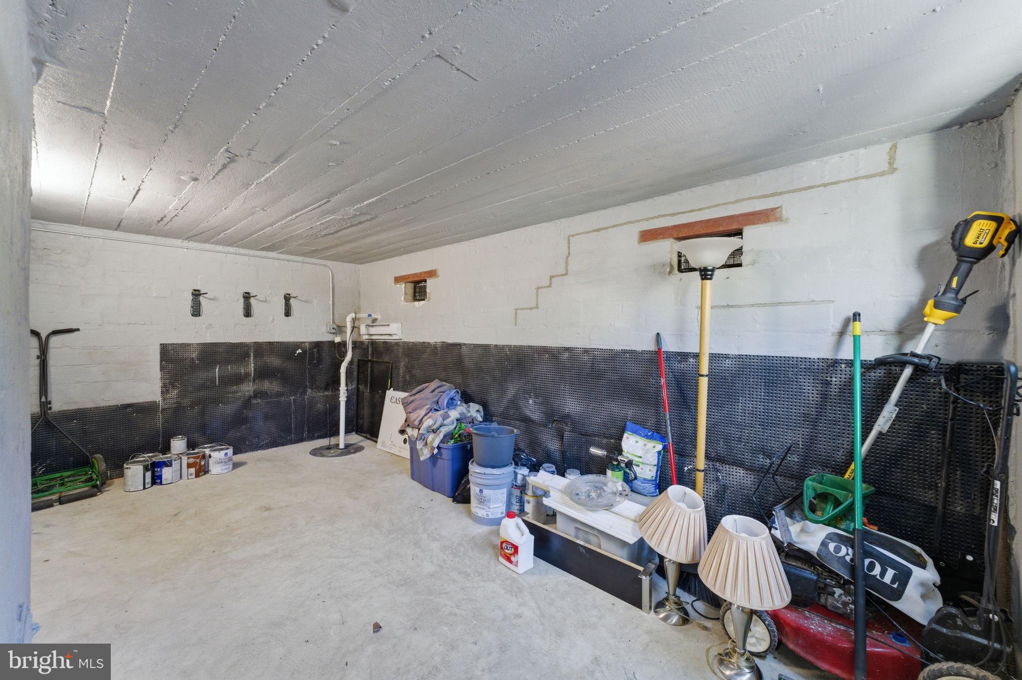 WHEATON OUT RES. (1) - Residential
