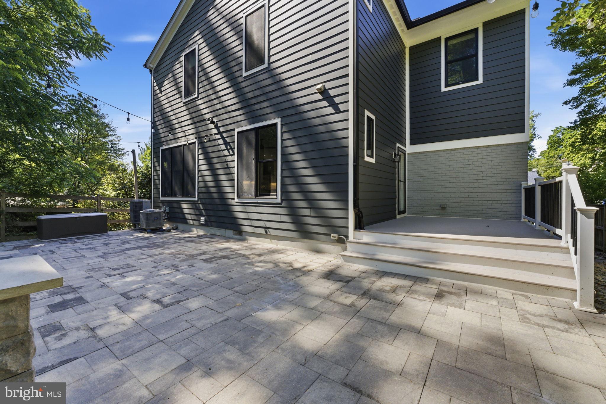 WHEATON OUT RES. (1) - Residential