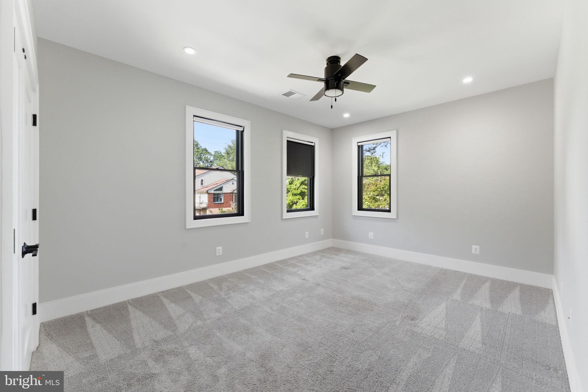 WHEATON OUT RES. (1) - Residential