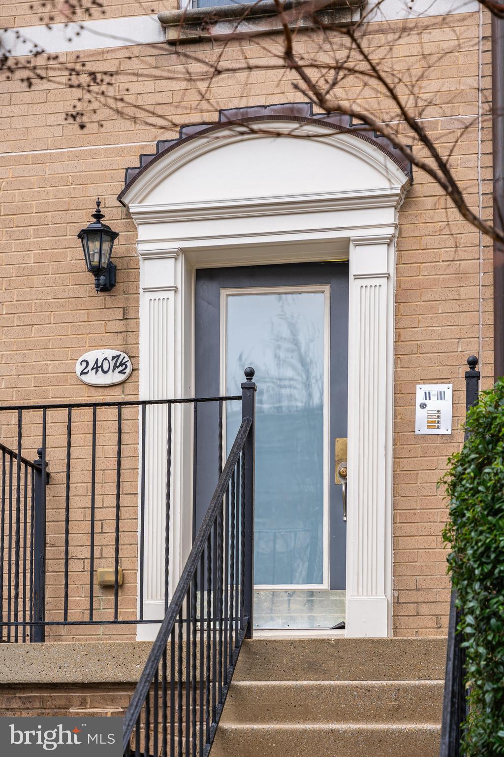 2407 20TH STREET NW 1096