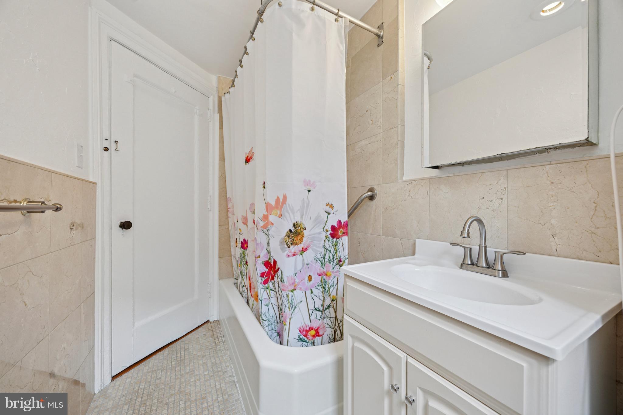 CENTER CITY - Residential