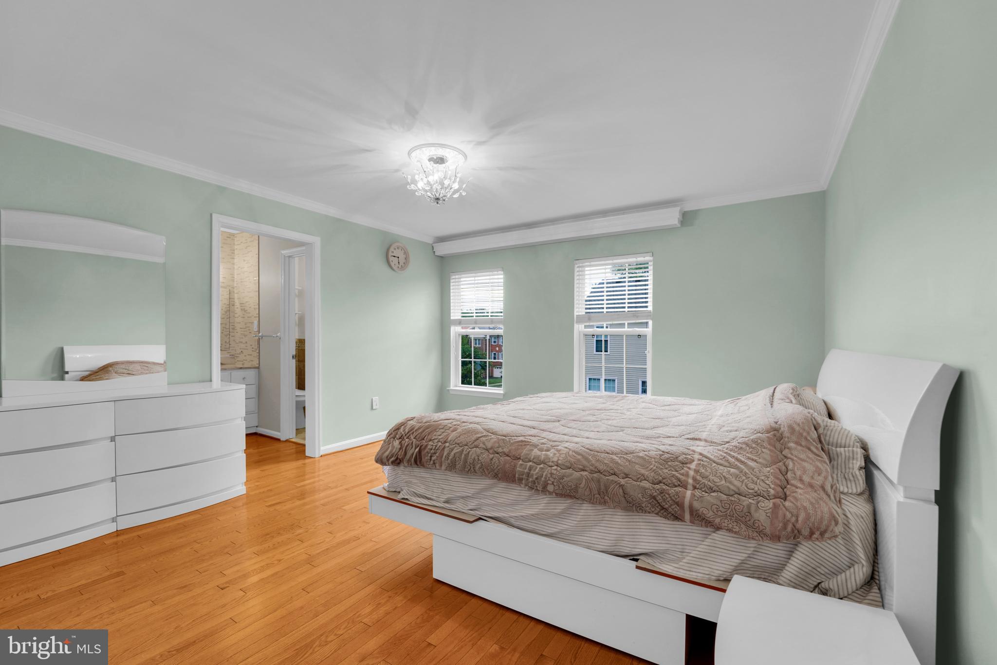 LAFAYETTE VILLAGE - Residential