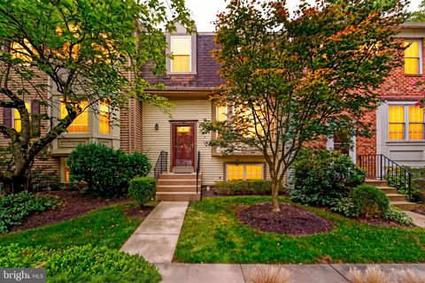 7930 PEYTON FOREST TRAIL ANNANDALE VA 22003
