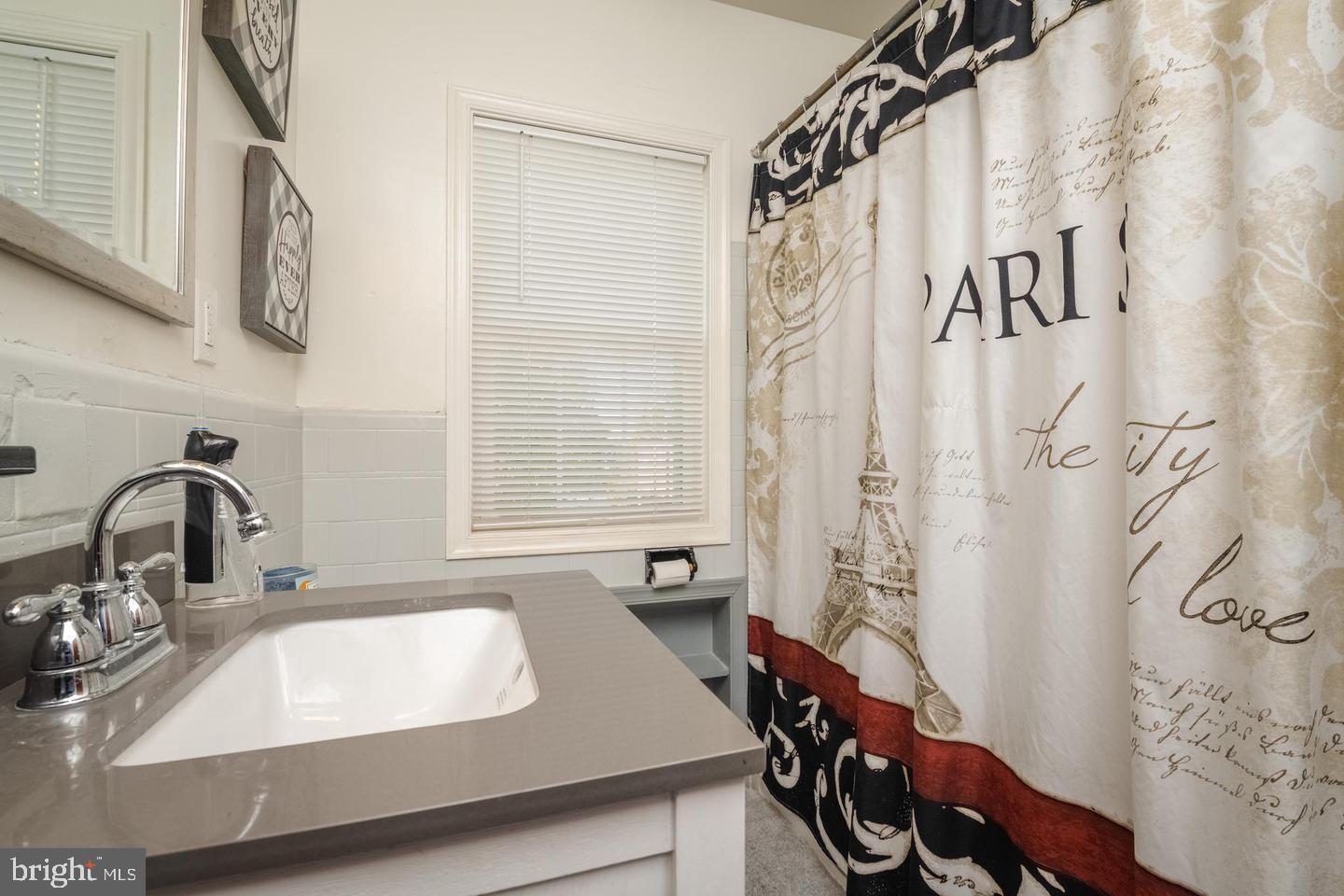 BEVERLY HILLS - Residential