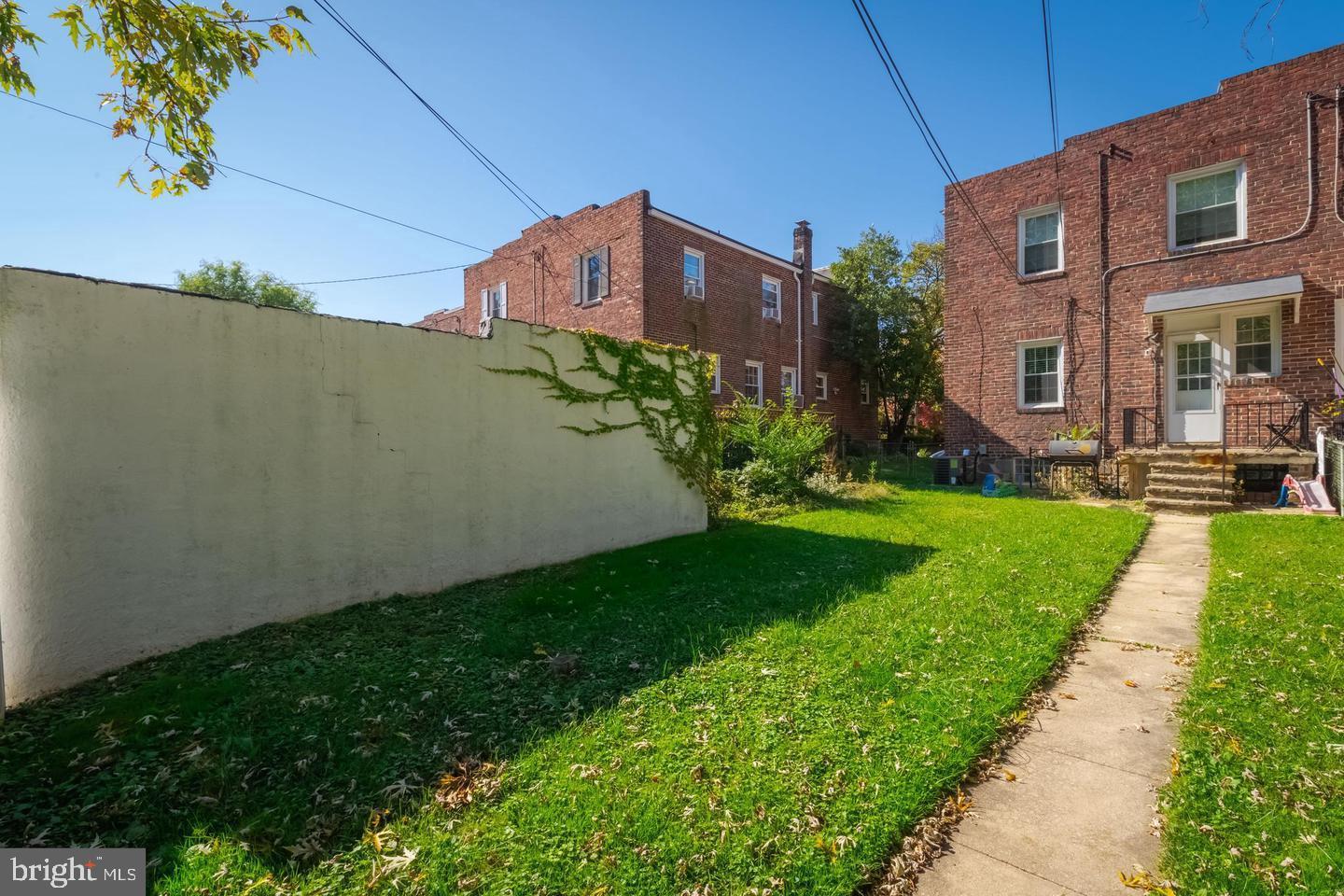 BEVERLY HILLS - Residential