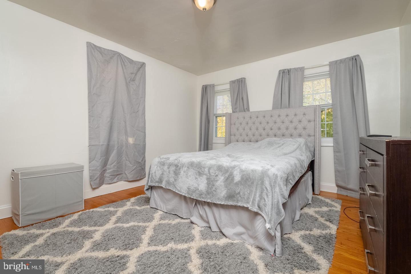 BEVERLY HILLS - Residential