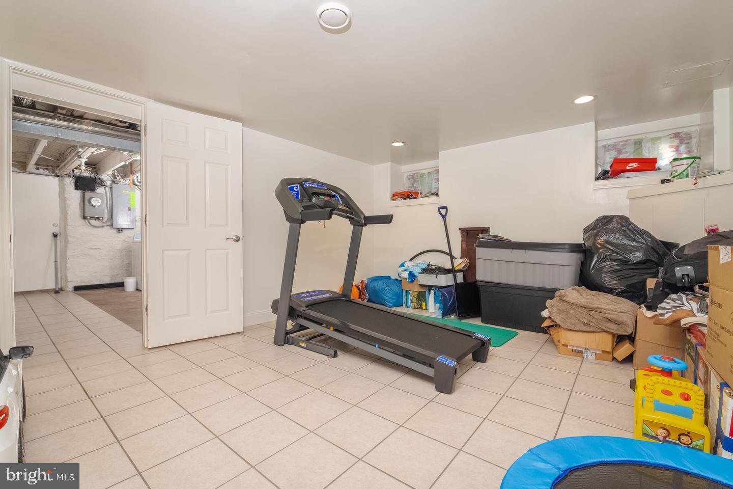 BEVERLY HILLS - Residential