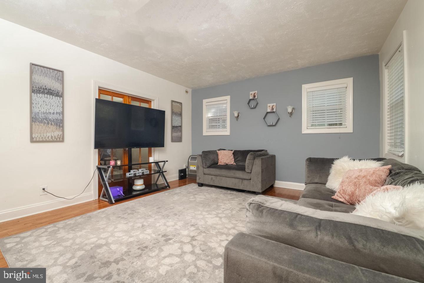 BEVERLY HILLS - Residential