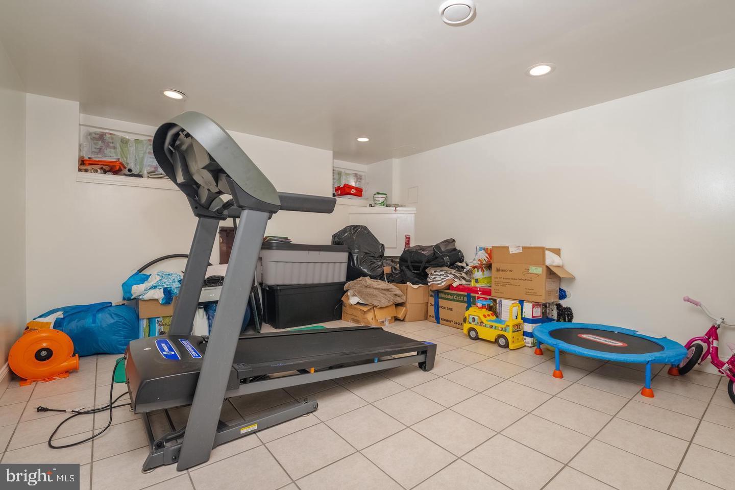 BEVERLY HILLS - Residential