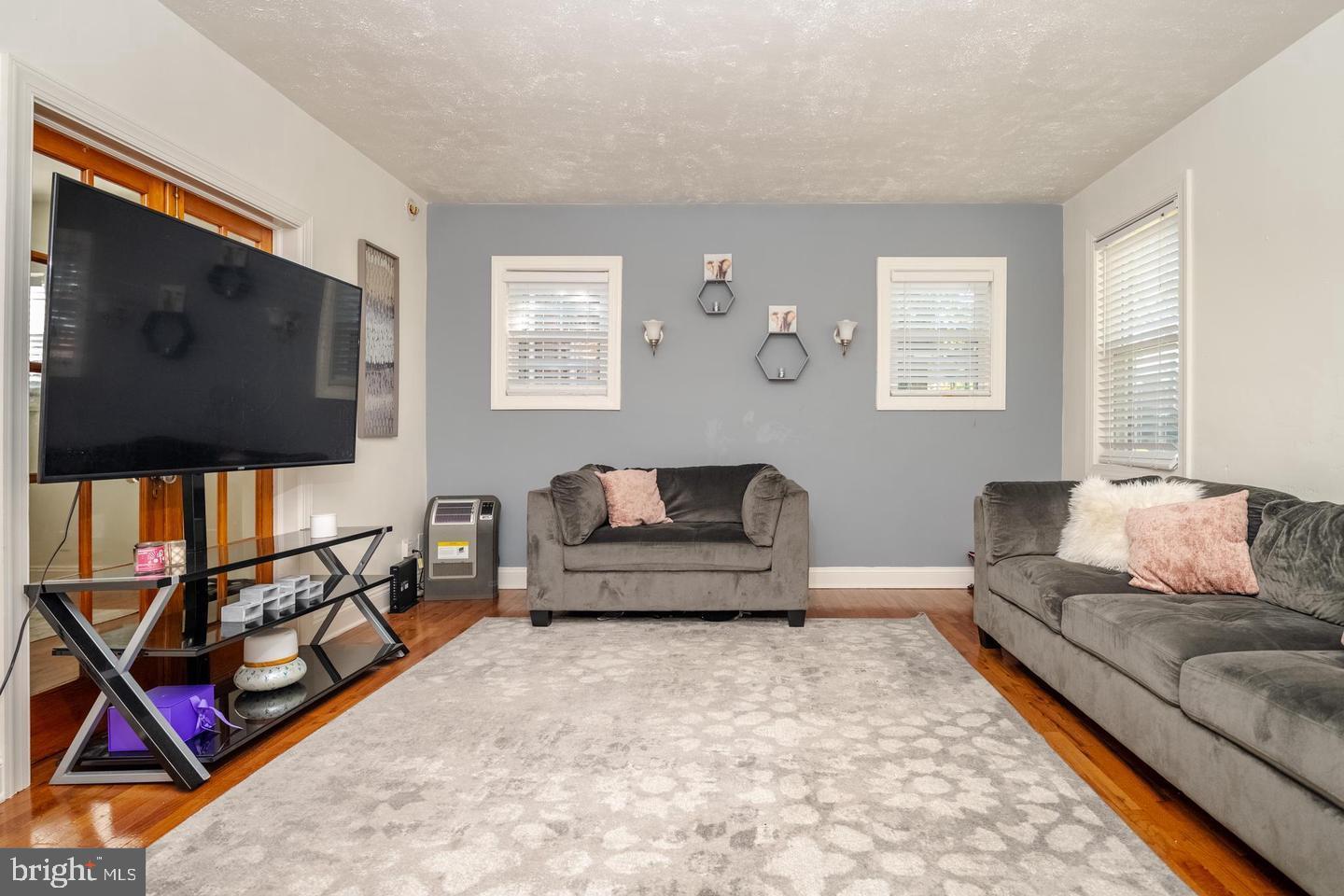 BEVERLY HILLS - Residential