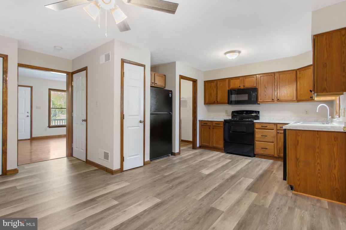 COLONIAL RIDGE - Residential