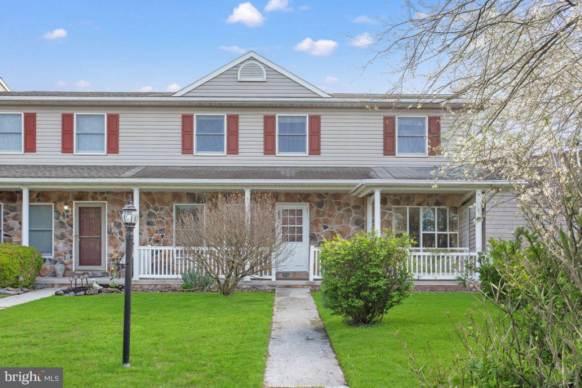 COLONIAL RIDGE - Residential