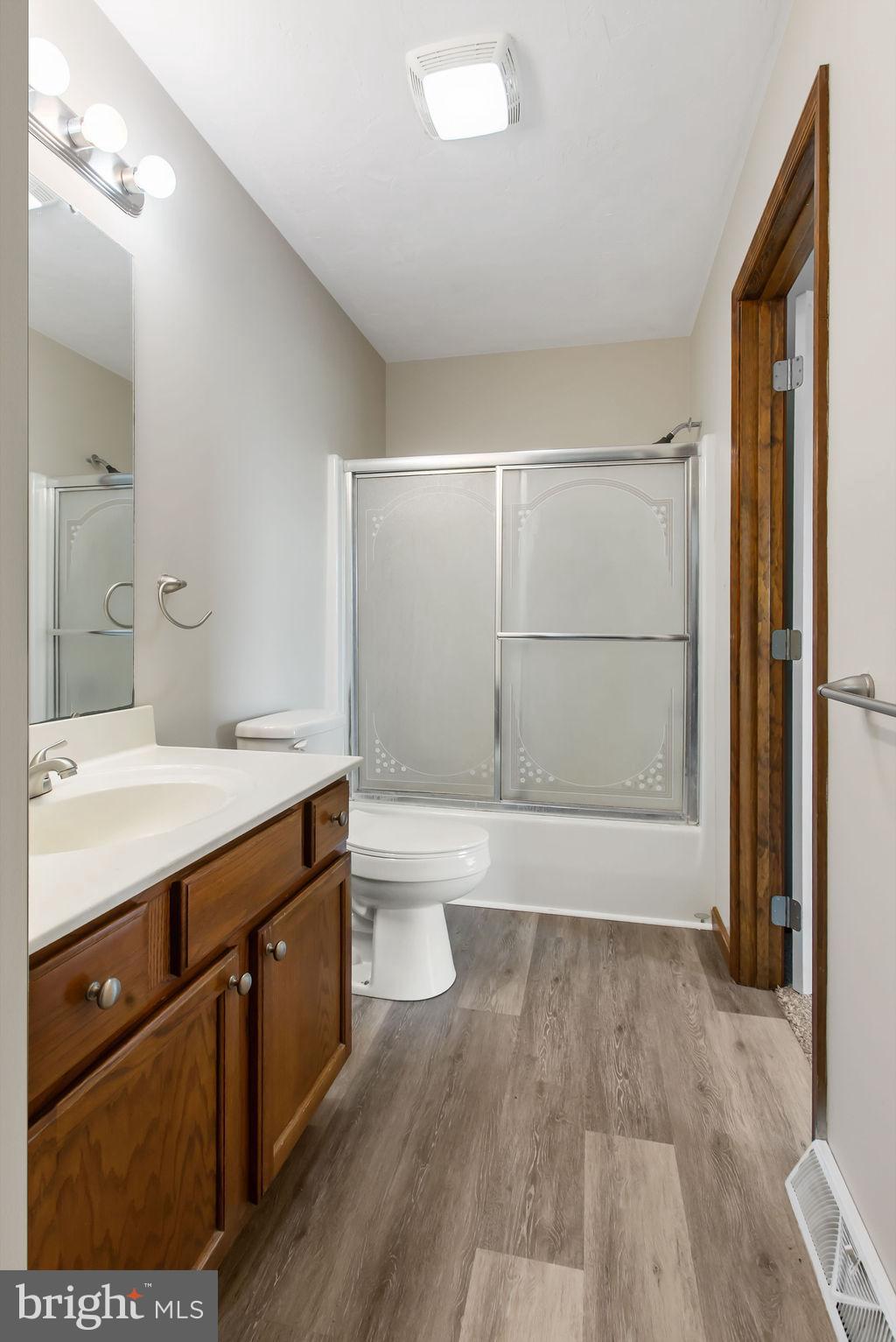 COLONIAL RIDGE - Residential