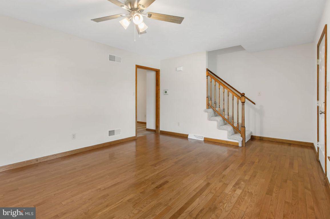 COLONIAL RIDGE - Residential