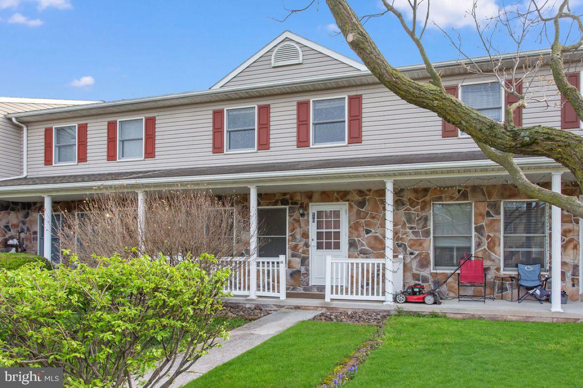 COLONIAL RIDGE - Residential