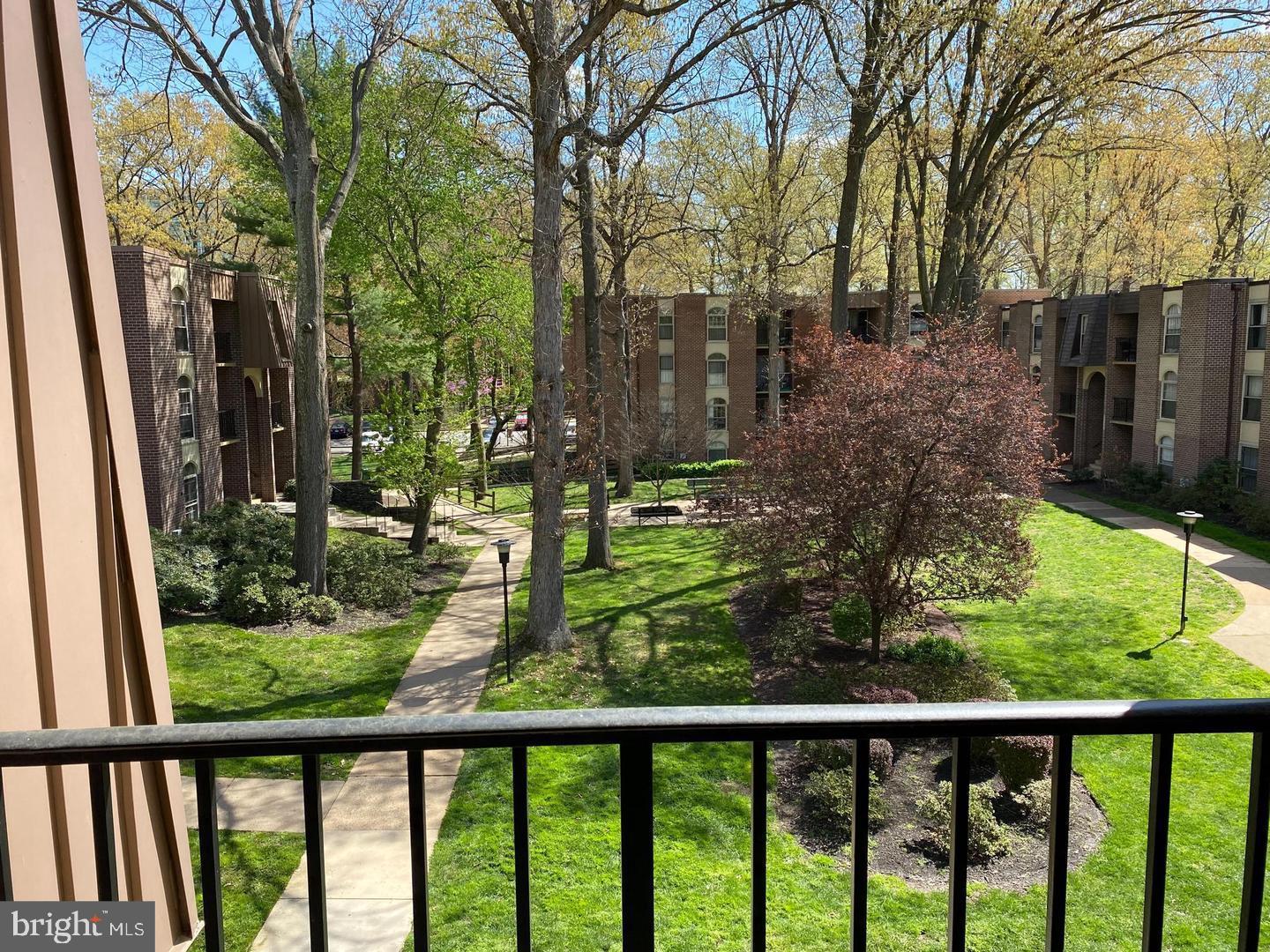 WOODBURN VILLAGE - Residential Lease