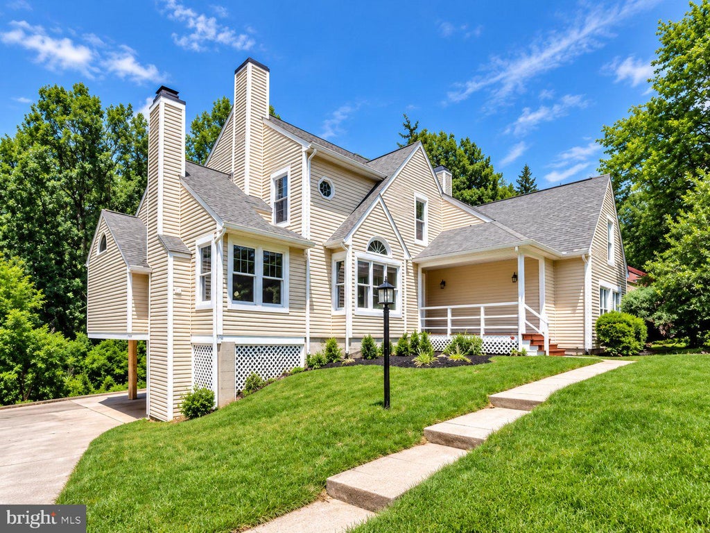 Photo of 12114 Blue Flag Way, COLUMBIA, MD 21044 (MLS # MDHW2075044)