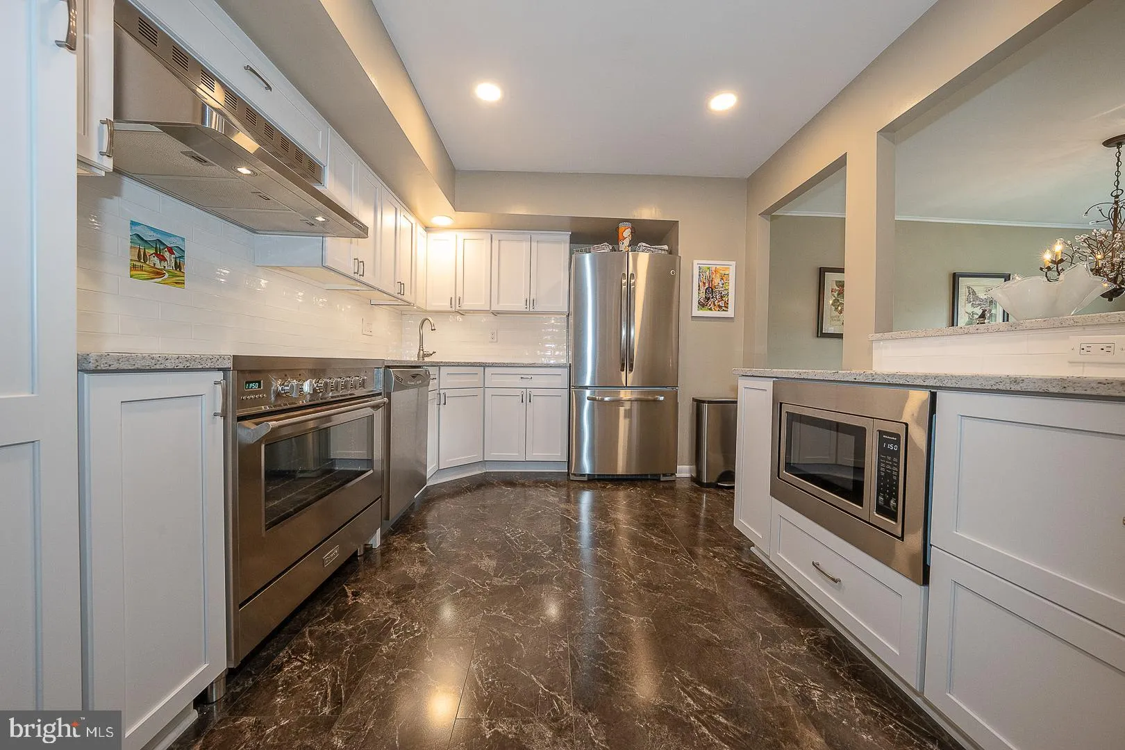 Aston, Pennsylvania 19014, United States, 2 Bedrooms Bedrooms, ,3 BathroomsBathrooms,Residential,Contingent,113200