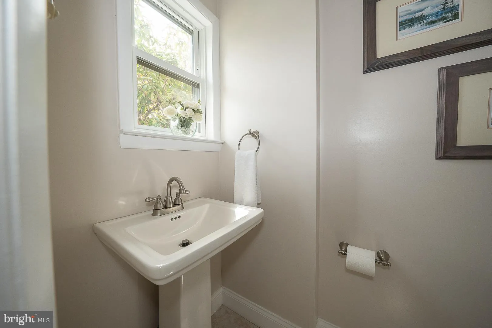 Aston, Pennsylvania 19014, United States, 2 Bedrooms Bedrooms, ,3 BathroomsBathrooms,Residential,Contingent,113200