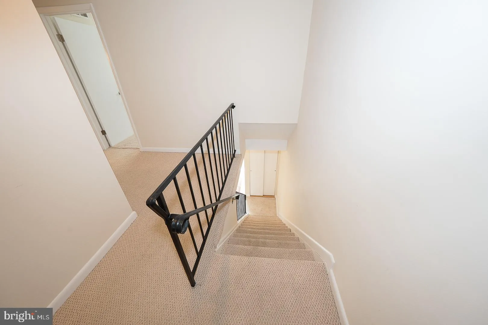 Aston, Pennsylvania 19014, United States, 2 Bedrooms Bedrooms, ,3 BathroomsBathrooms,Residential,Contingent,113200