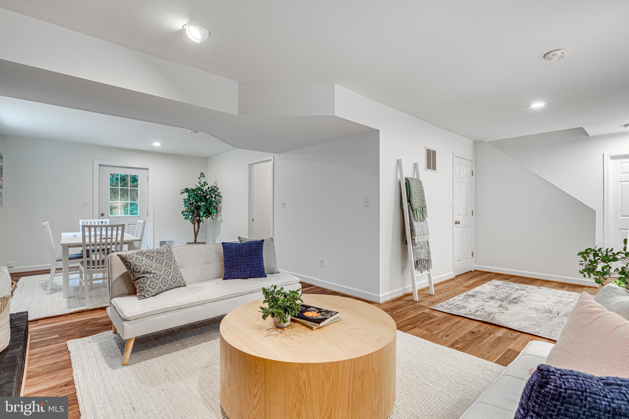 MAYWOOD TERRACE - Residential