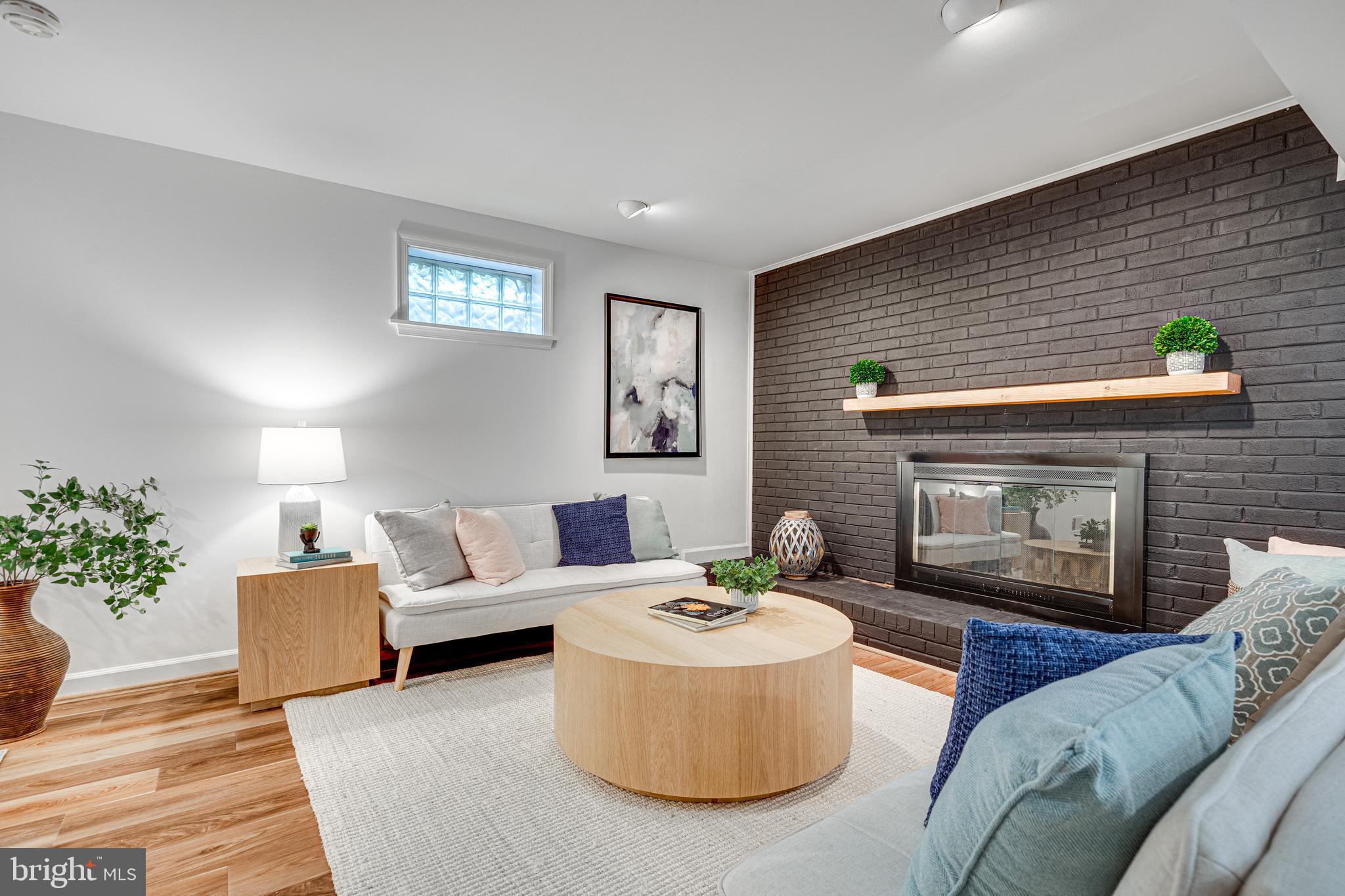 MAYWOOD TERRACE - Residential