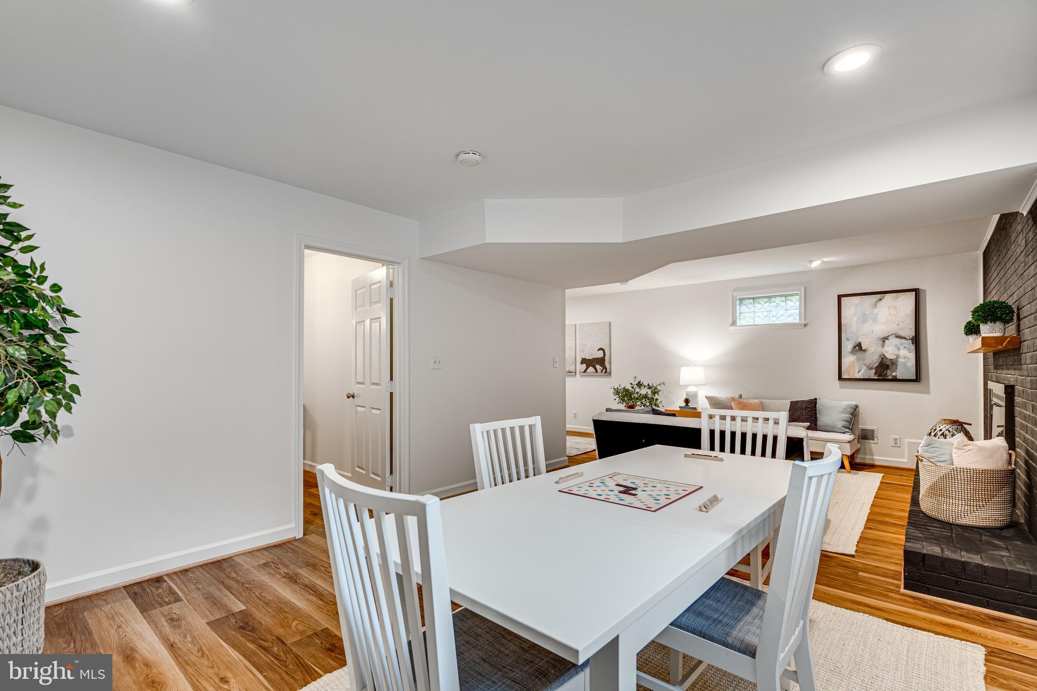 MAYWOOD TERRACE - Residential