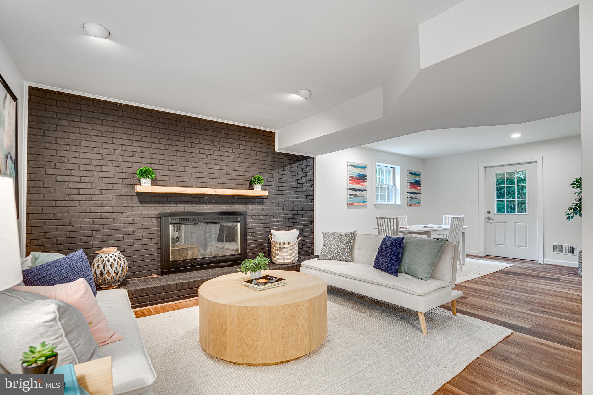 MAYWOOD TERRACE - Residential