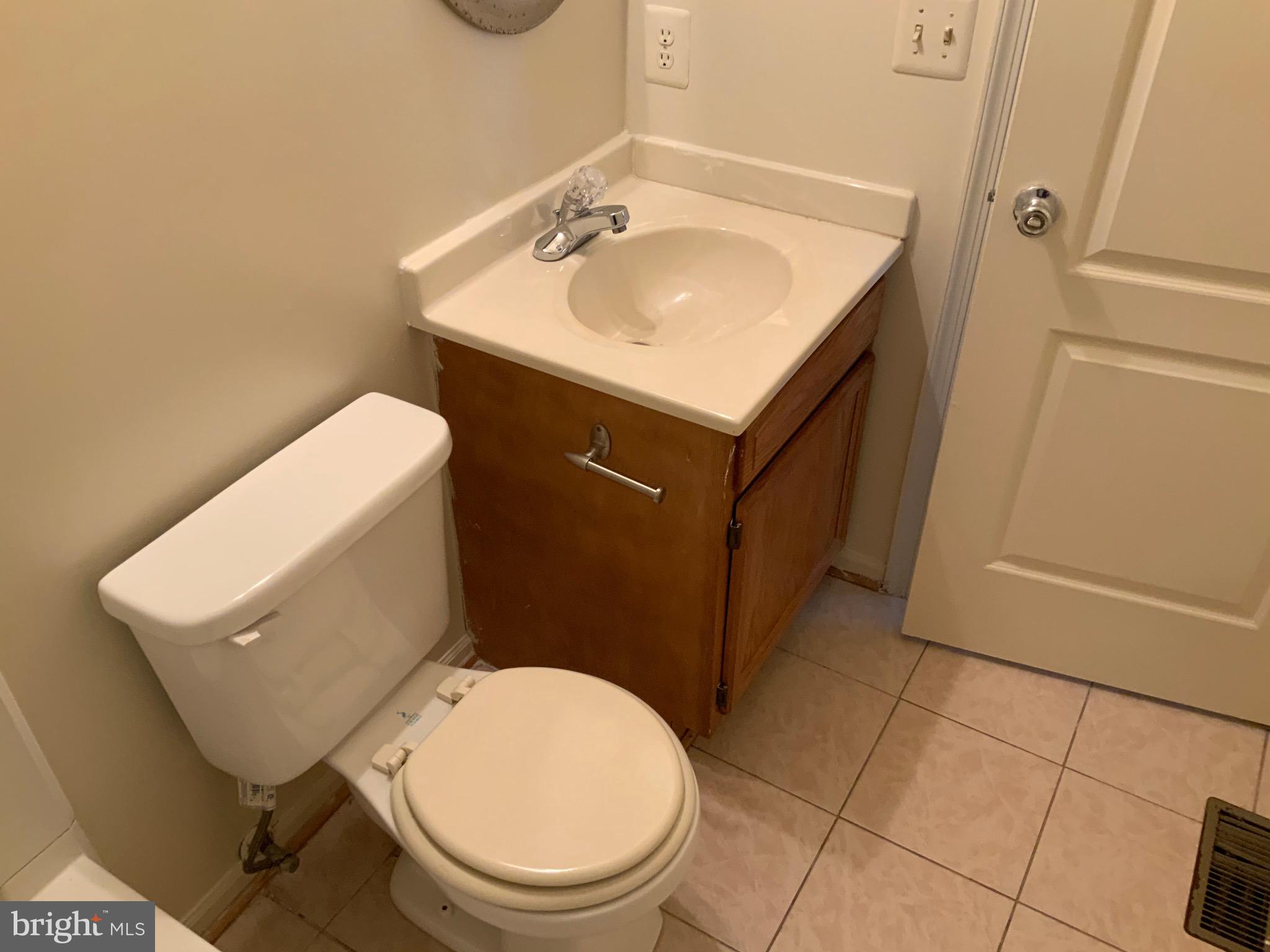 PENNSYLVANIA PLACE - Residential Lease