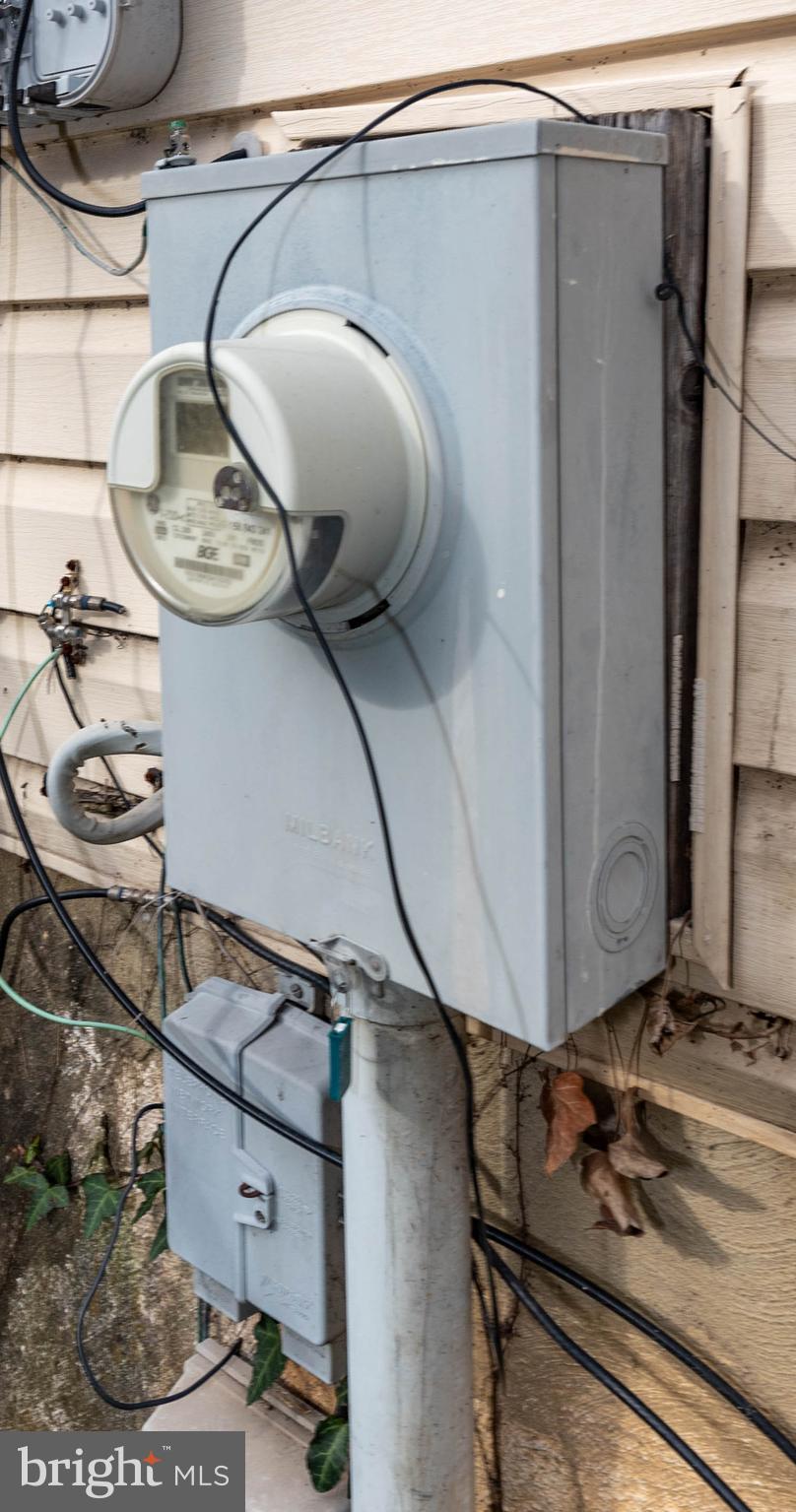 JOHNSTON SQUARE - Residential