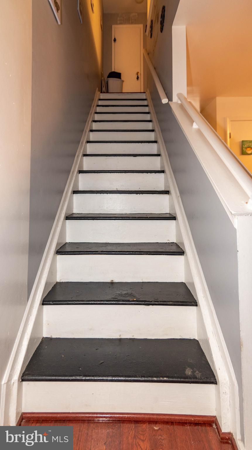 JOHNSTON SQUARE - Residential