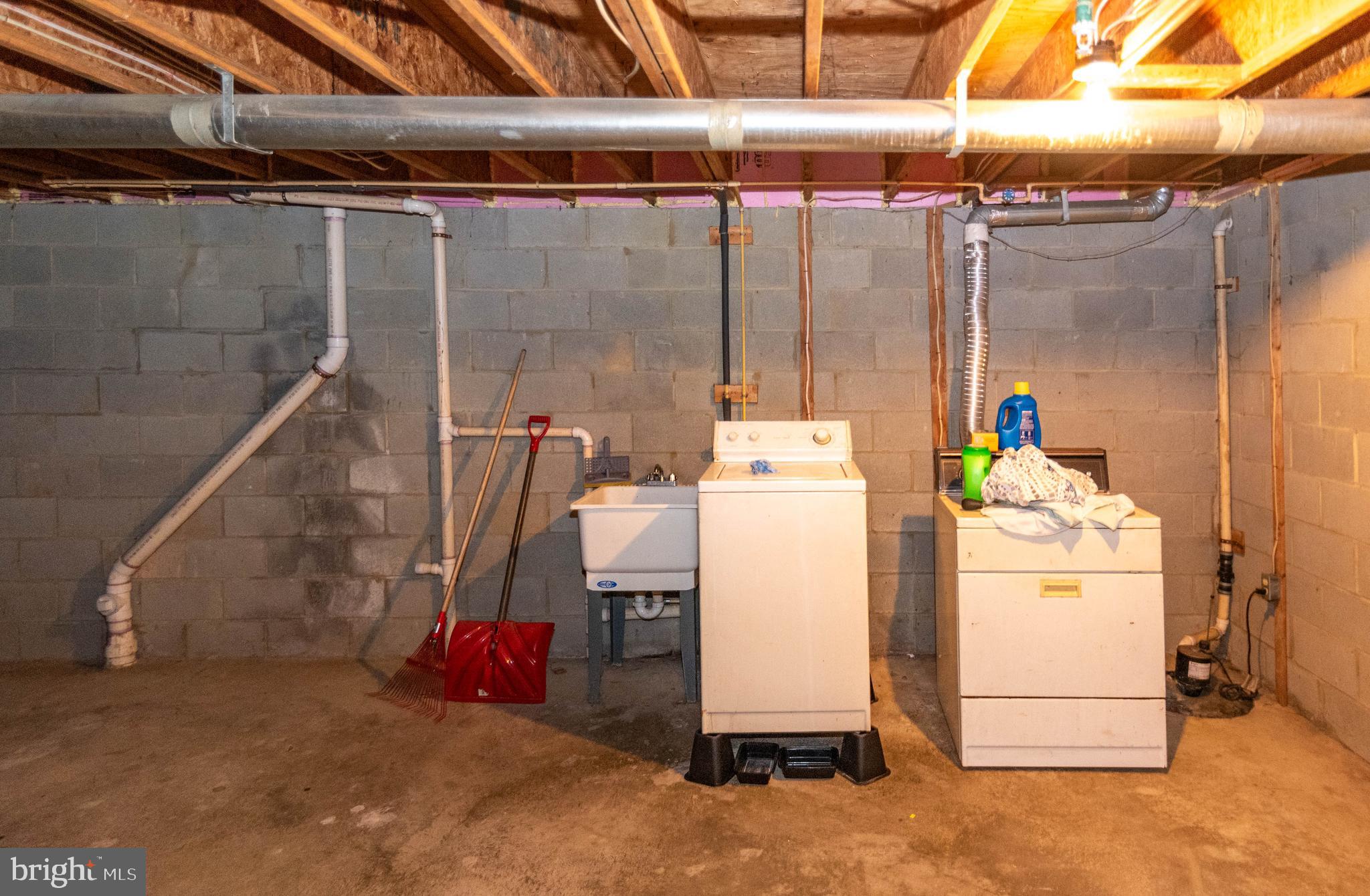 JOHNSTON SQUARE - Residential