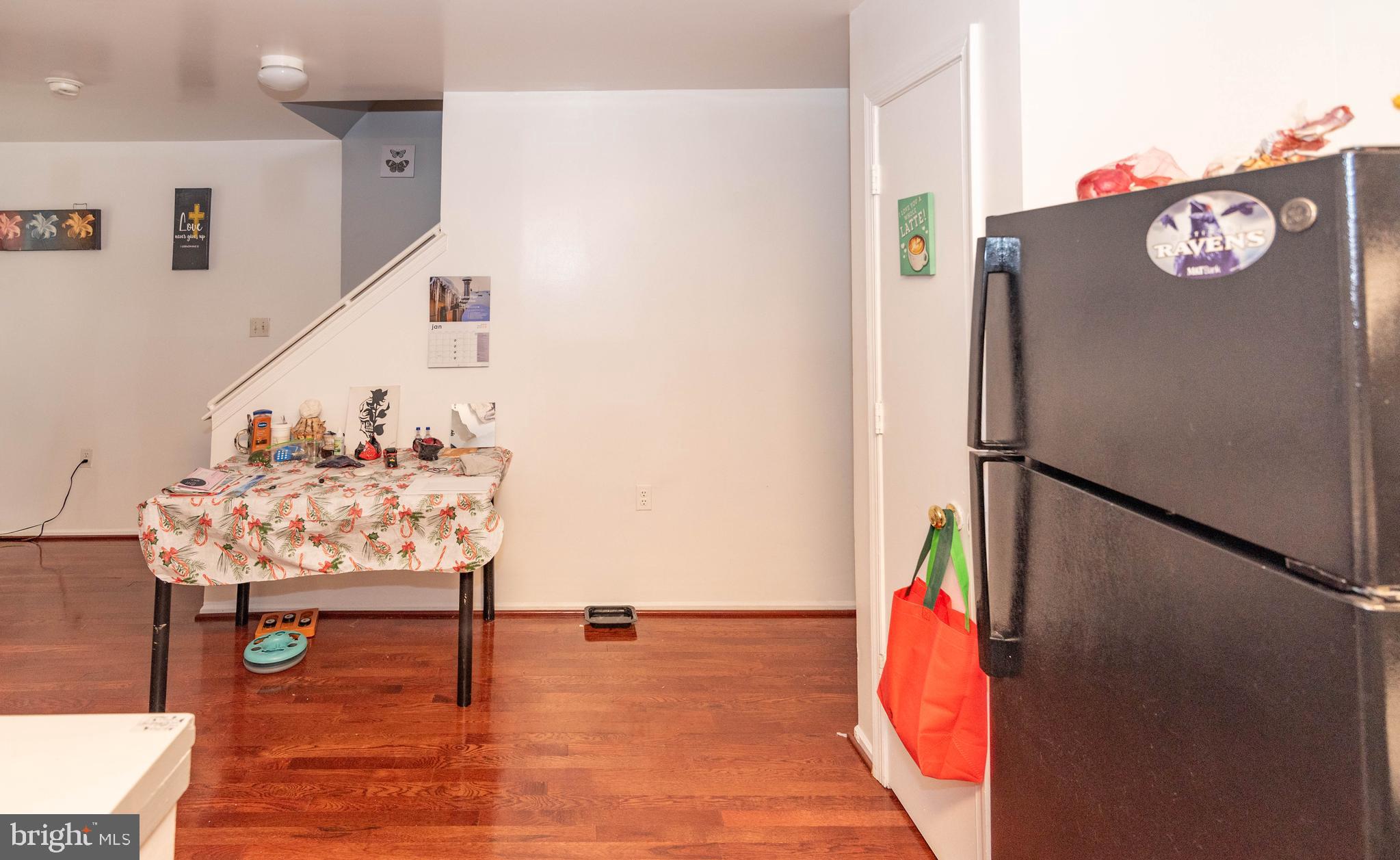 JOHNSTON SQUARE - Residential